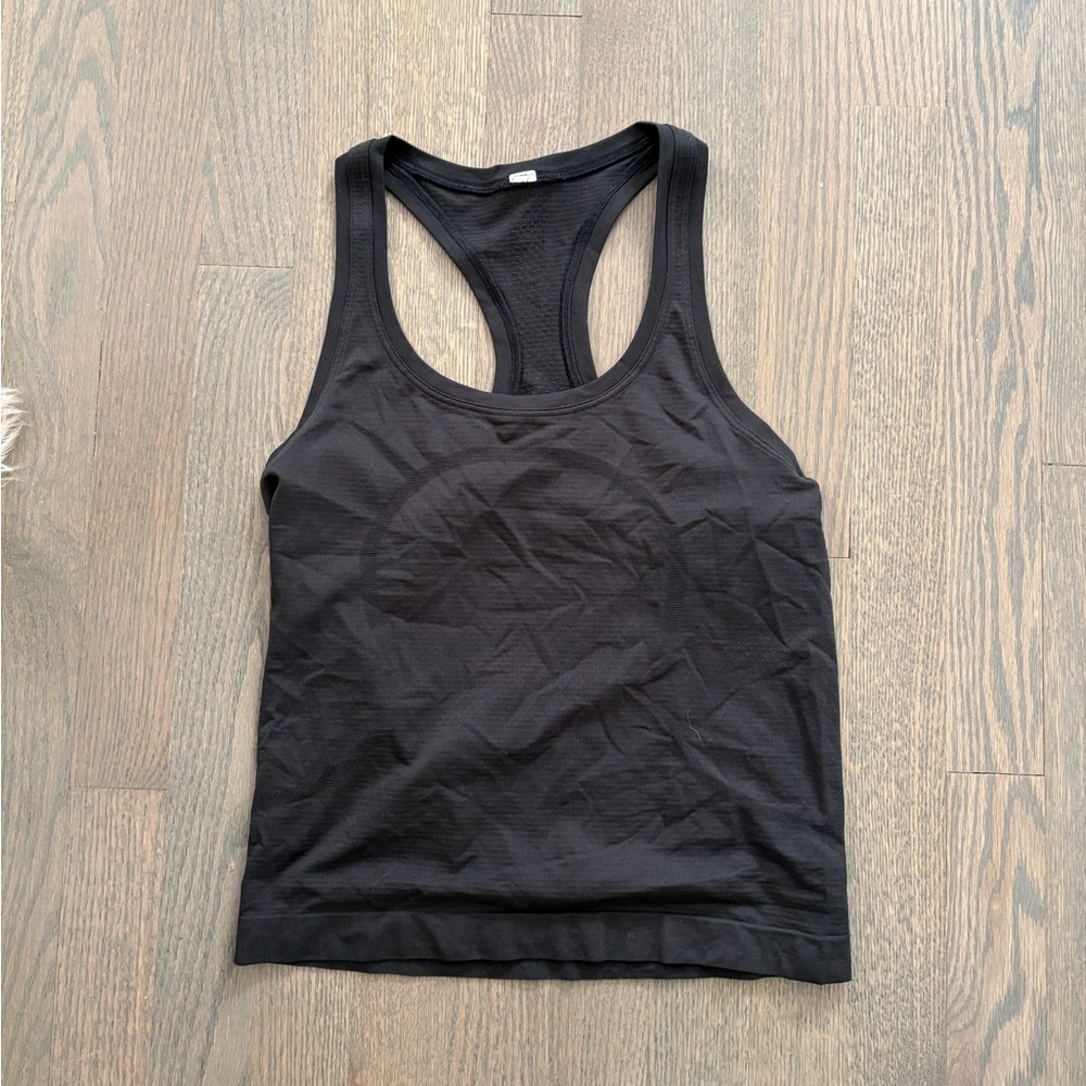 Lululemon swiftly tech racer back tanks size 4/6